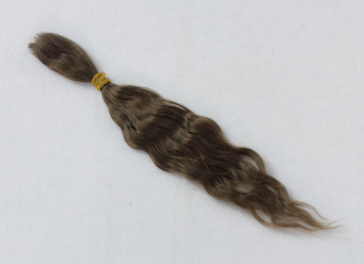 Yearling Mohair - Light Medium Brown