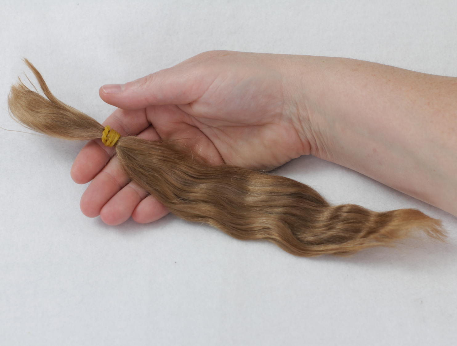 Yearling Mohair - Strawberry Blonde - Image 2