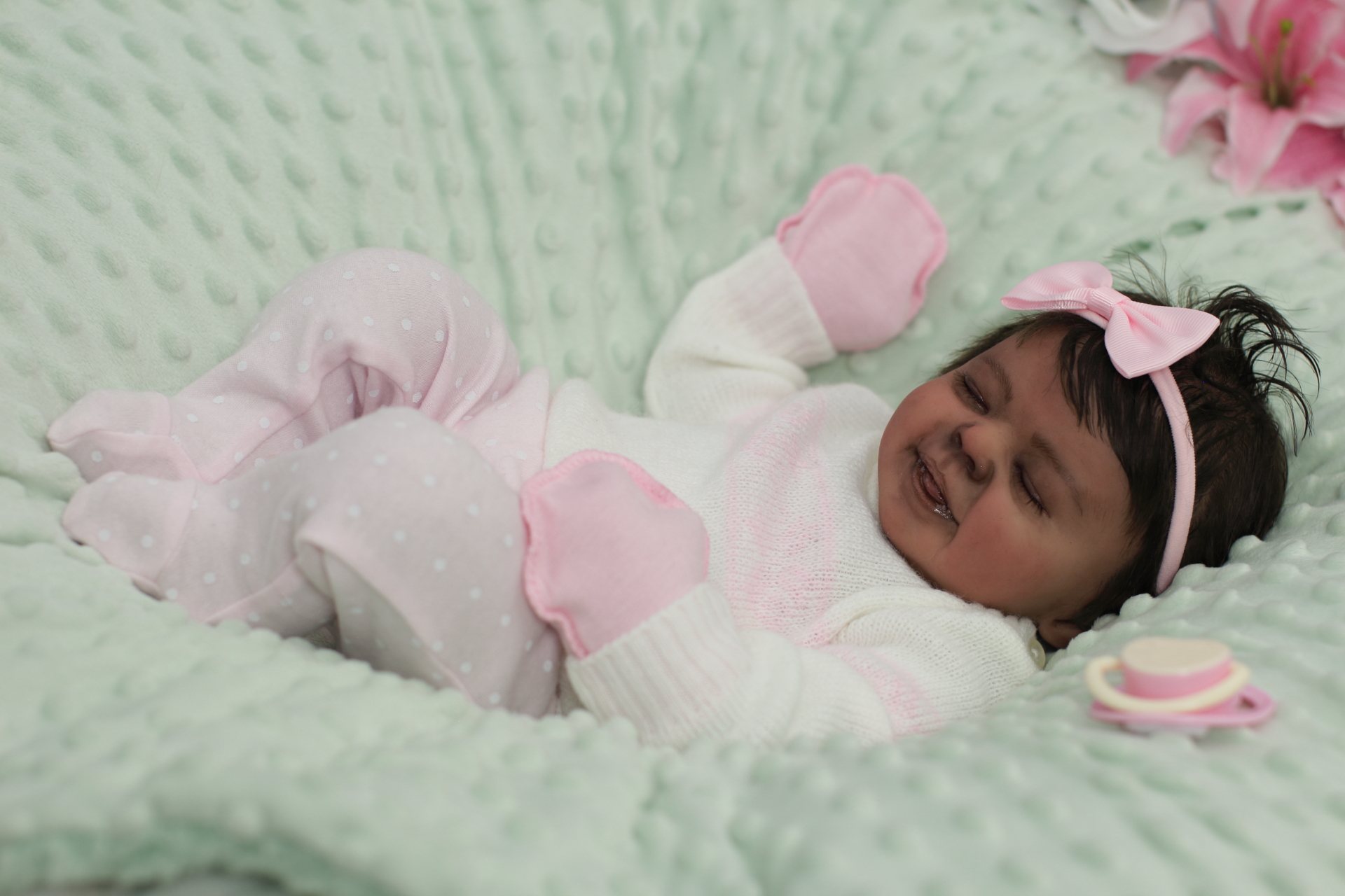 Reborn Baby Girl Willow by Nikki Holland - Image 3